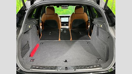 F-Pace 68