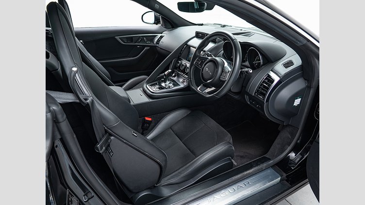 2017 認定中古車 Jaguar F-Type Santorini Black 2.0PET クーペ