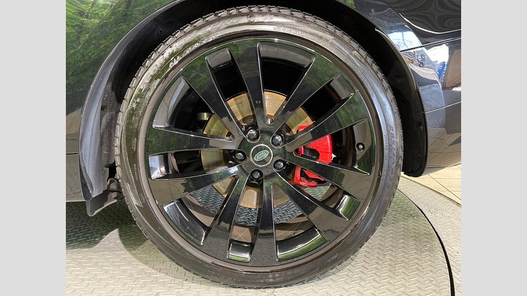2023 認定中古車 Land Rover Range Rover Sport サントリーニブラック 3.0リッター6気筒300PSターボチャージドディーゼルMHEV（オートマチック） DYNAMIC SE