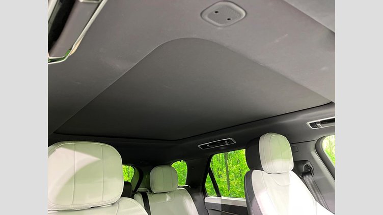 2023 認定中古車 Land Rover Range Rover Sport サントリーニブラック 3.0リッター6気筒300PSターボチャージドディーゼルMHEV（オートマチック） DYNAMIC SE