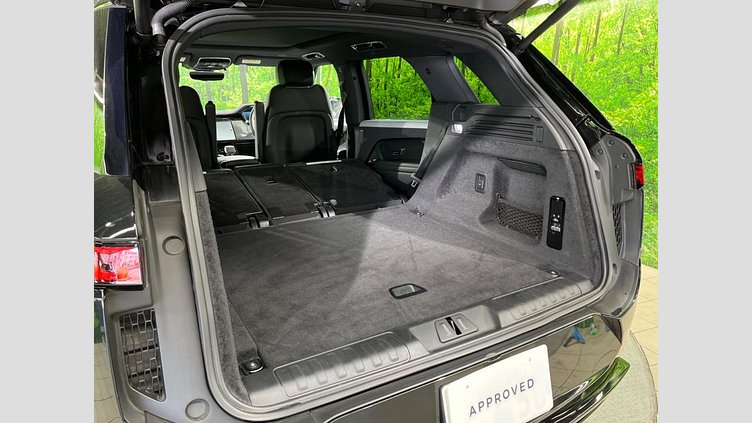 2023 認定中古車 Land Rover Range Rover Sport サントリーニブラック 3.0リッター6気筒300PSターボチャージドディーゼルMHEV（オートマチック） DYNAMIC SE