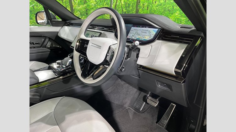2023 認定中古車 Land Rover Range Rover Sport サントリーニブラック 3.0リッター6気筒300PSターボチャージドディーゼルMHEV（オートマチック） DYNAMIC SE