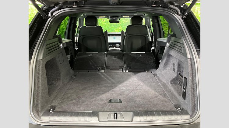 2023 認定中古車 Land Rover Range Rover Sport サントリーニブラック 3.0リッター6気筒300PSターボチャージドディーゼルMHEV（オートマチック） DYNAMIC SE