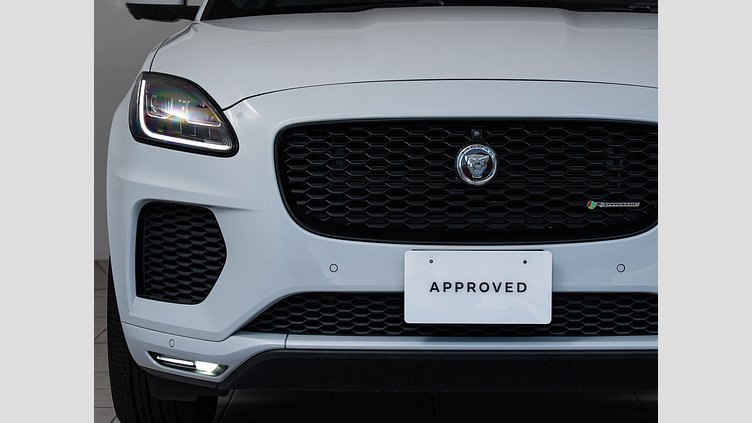 2019 認定中古車 Jaguar E-Pace ユーロンホワイト D180 オートマチック全輪駆動 R-DYNAMIC S D180