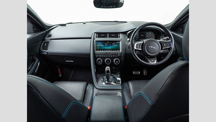 2019 認定中古車 Jaguar E-Pace ユーロンホワイト D180 オートマチック全輪駆動 R-DYNAMIC S D180