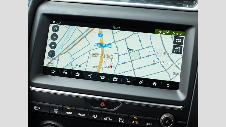 2019 認定中古車 Jaguar E-Pace ユーロンホワイト D180 オートマチック全輪駆動 R-DYNAMIC S D180