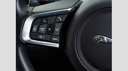 E-Pace 17