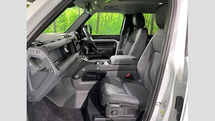 Defender 110 2