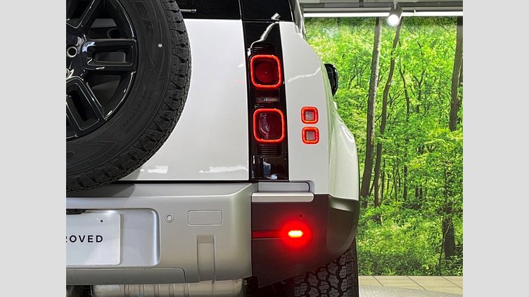 2025 認定中古車 Land Rover Defender 110 フジホワイト D350 ディーゼルマイルドハイブリッド S