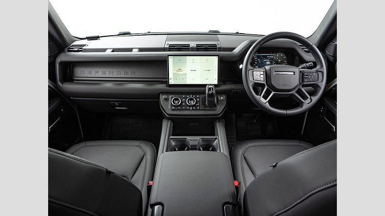 2025 認定中古車 Land Rover Defender 110 フジホワイト P300 ガソリン X-Dynamic SE　P300　エアサスペンション装着車