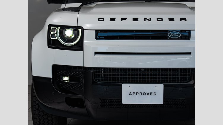 2025 認定中古車 Land Rover Defender 90 フジホワイト D350 ディーゼルマイルドハイブリッド X-Dynamic HSE D350 エアサスペンション装着車