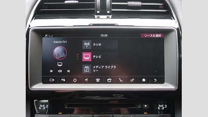 F-Pace 43