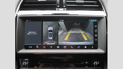 F-Pace 44