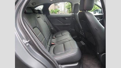 F-Pace 46