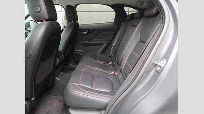 F-Pace 21