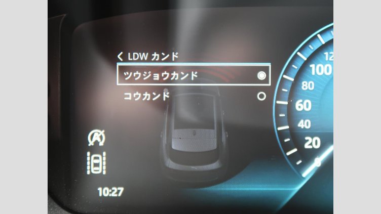 2017 認定中古車 Jaguar F-Pace Fuji White 180PS プレステージ