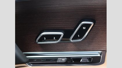 Range Rover 6