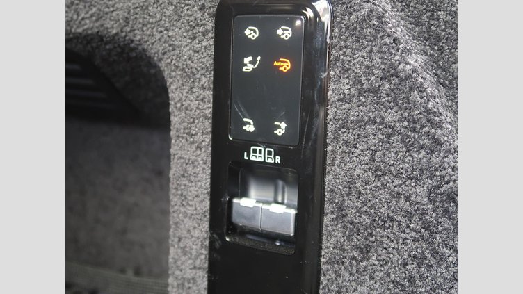 2024 認定中古車 Land Rover Range Rover カルパチアングレイ D300 AWD MHEV（AT） スタンダードホイールベース Autobiography