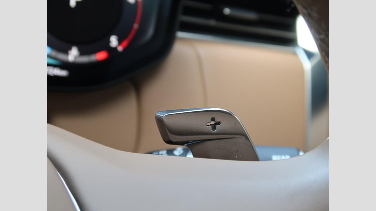 2024 認定中古車 Land Rover Range Rover カルパチアングレイ D300 AWD MHEV（AT） スタンダードホイールベース Autobiography
