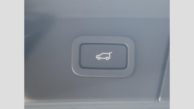 2017 認定中古車 Land Rover Range Rover Velar ユーロンホワイト D180 R-DYNAMIC SE