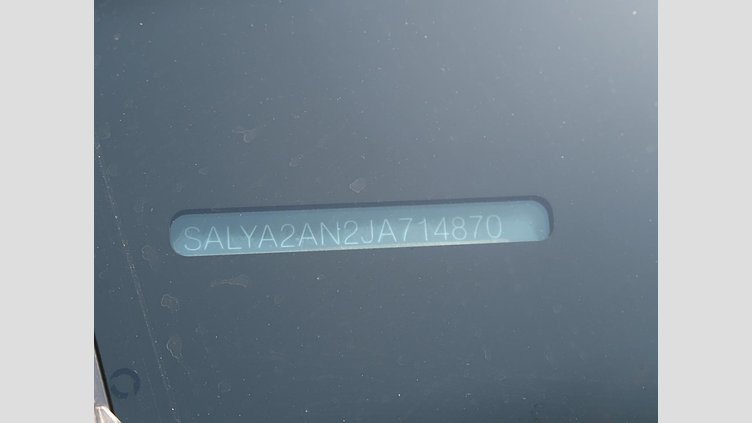 2017 認定中古車 Land Rover Range Rover Velar ユーロンホワイト D180 R-DYNAMIC SE