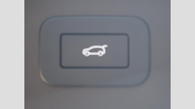 2024 認定中古車 Land Rover Range Rover Velar シャラントグレイ P400eプラグインハイブリッド（ガソリン） スタンダードホイールベース Dynamic HSE