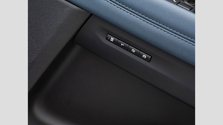 2019 認定中古車 Land Rover Range Rover Evoque ユーロンホワイト D180 SE　D180