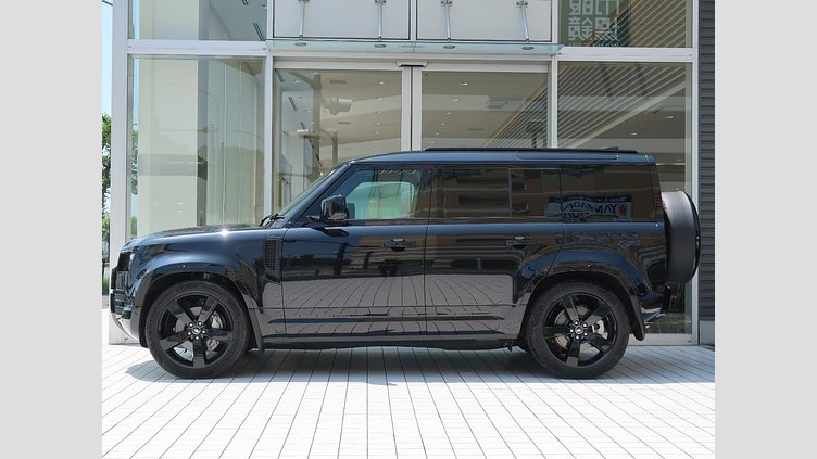 2025 認定中古車 Land Rover Defender 110 サントリーニブラック D350 ディーゼルマイルドハイブリッド X-Dynamic HSE