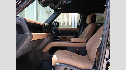 Defender 110 16