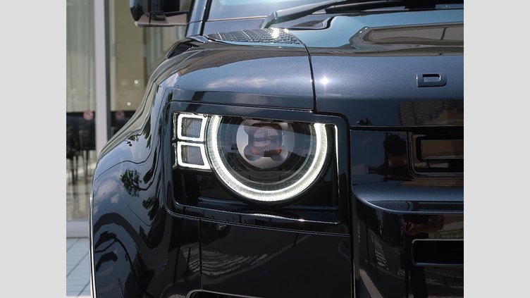 2025 認定中古車 Land Rover Defender 110 サントリーニブラック D350 ディーゼルマイルドハイブリッド X-Dynamic HSE