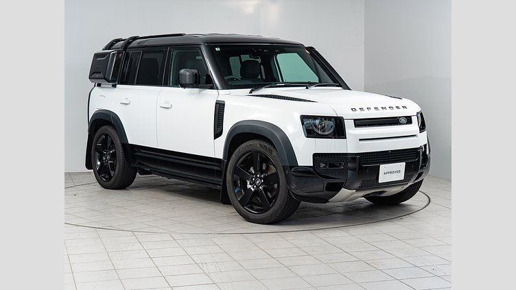2025 認定中古車 Land Rover Defender 110 フジホワイト P300 ガソリン X-Dynamic SE　P300　エアサスペンション装着車