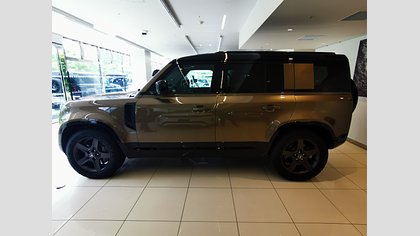 Defender 110 5