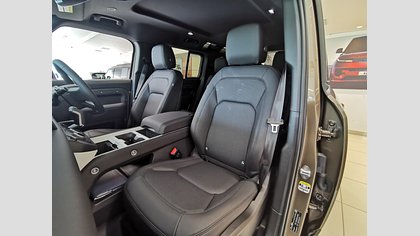 Defender 110 2