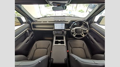 Defender 110 3
