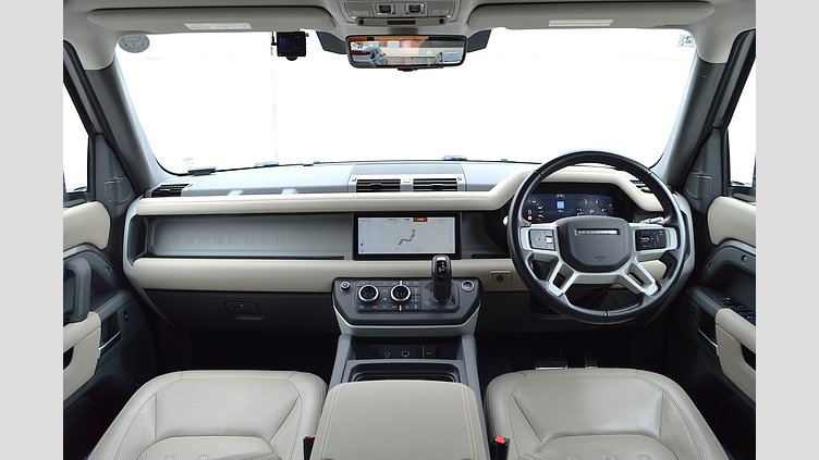 2021 認定中古車 Land Rover Defender 110 アイガーグレイ D300 AWD（AT） S