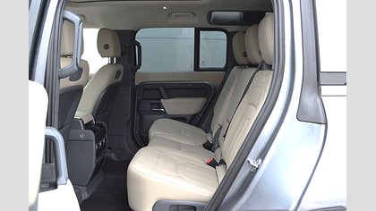 Defender 110 4