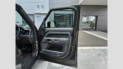 Defender 110 15