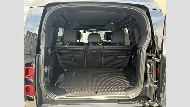 2023 認定中古車 Land Rover Defender 110 カルパチアングレイ D300 AWD（AT） X-DYNAMIC HSE