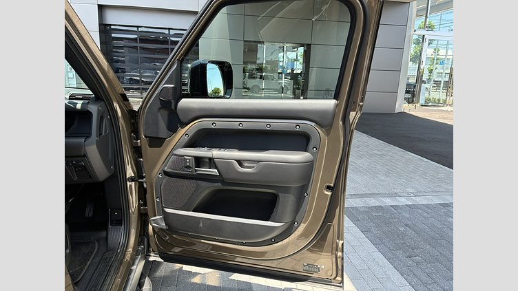 2025 認定中古車 Land Rover Defender 110 ゴンドワナストーン D350 ディーゼルマイルドハイブリッド X-Dynamic HSE