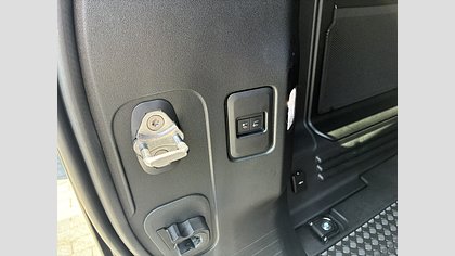 Defender 110 31