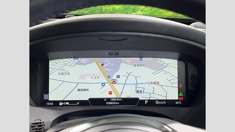 2017 認定中古車 Jaguar XE Fuji White ２WD Rスポーツ