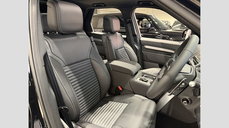 2025 認定中古車 Land Rover Discovery サントリーニブラック D350マイルドハイブリッド（ディーゼル） Dynamic SE
