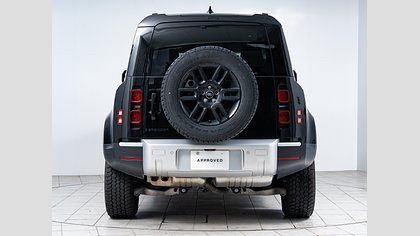 Defender 110 6