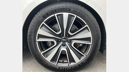 Range Rover 8