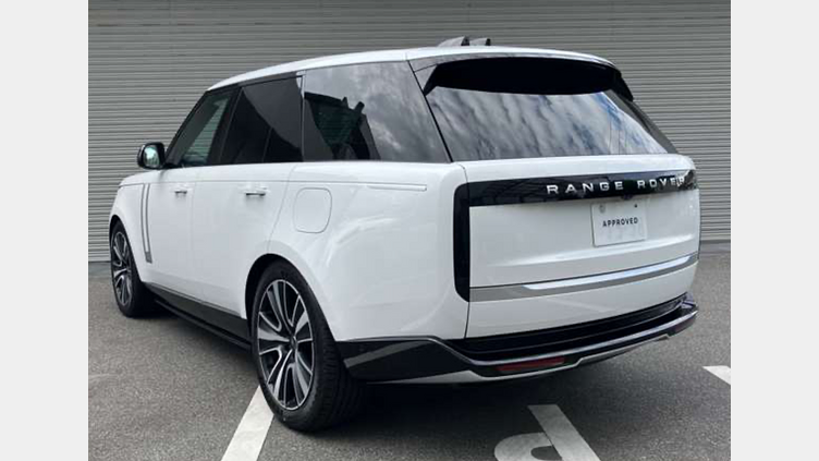2024 認定中古車 Land Rover Range Rover オストゥーニパールホワイト（お取り扱いの有無については正規ディーラーにお問い合わせください） P550 AWD PHEV（AT） スタンダードホイールベース Autobiography