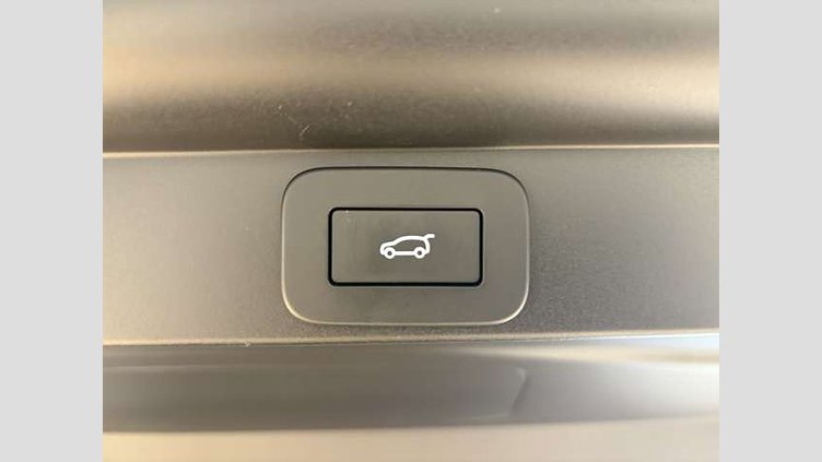 2023 認定中古車 Land Rover Range Rover フジホワイト D300 AWD MHEV（AT） スタンダードホイールベース HSE