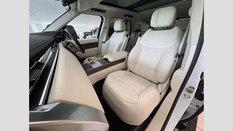 2023 認定中古車 Land Rover Range Rover フジホワイト D300 AWD MHEV（AT） スタンダードホイールベース HSE