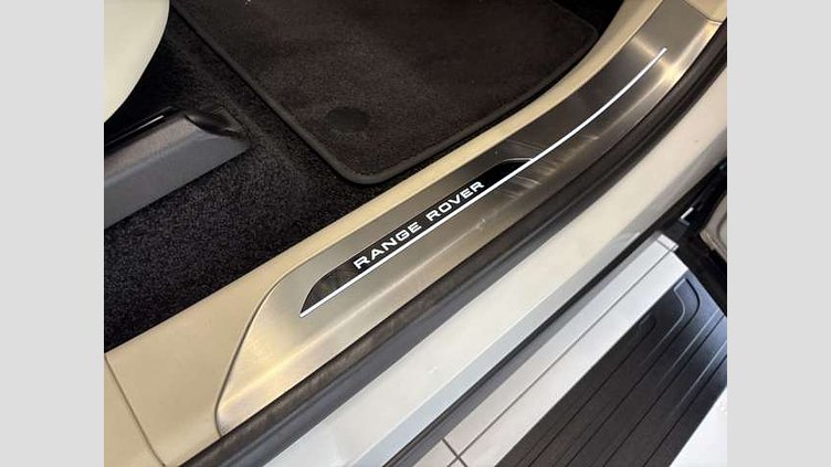 2023 認定中古車 Land Rover Range Rover フジホワイト D300 AWD MHEV（AT） スタンダードホイールベース HSE