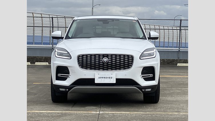 2022 認定中古車 Jaguar E-Pace オストゥーニパールホワイト D200 AWD（オートマチック） S