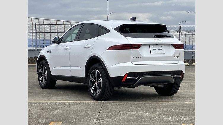 2022 認定中古車 Jaguar E-Pace オストゥーニパールホワイト D200 AWD（オートマチック） S